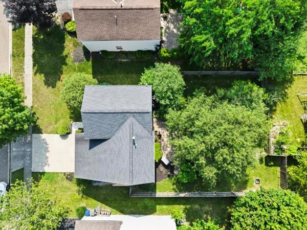 5813 Camhurst Ct, Galloway, OH 43119 - aerial view of property and surrounding area