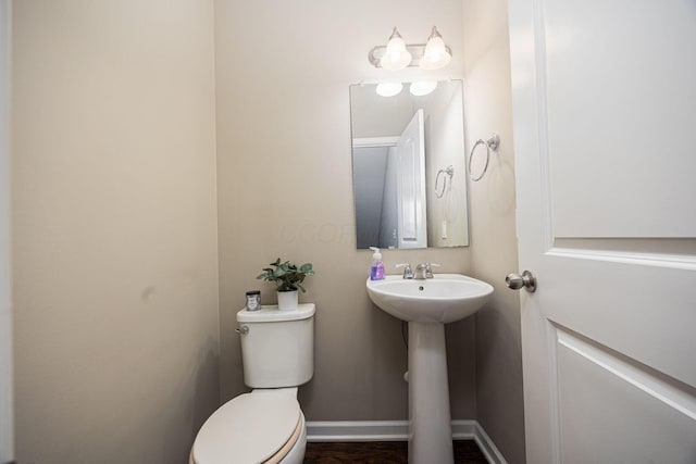 5738 Hayden Run Blvd, Dublin, OH 43016 - half bath featuring toilet and a sink