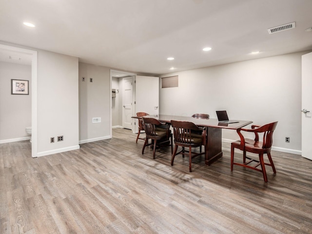 4656 Crompton Dr, Columbus, OH 43220 - dining room with wood finished floors and recessed lighting
