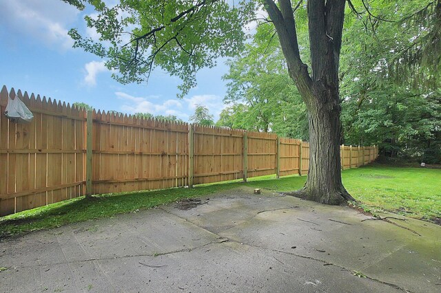 540 Park St, Marion, OH 43302 - view of patio