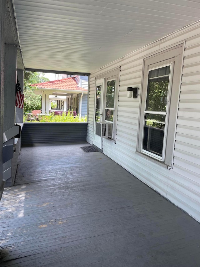 136 Olentangy St, Columbus, OH 43202 - photo 2