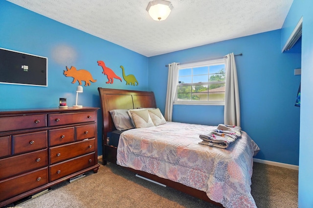 3722 Florian Dr, Columbus, OH 43219 - bedroom with carpet flooring and a textured ceiling