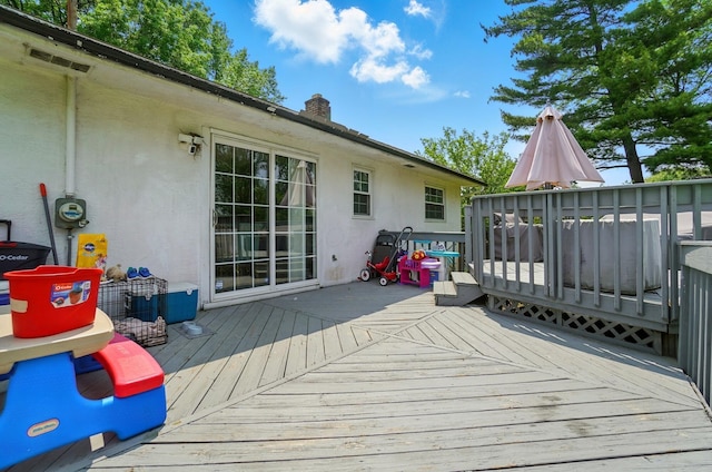 3722 Florian Dr, Columbus, OH 43219 - view of wooden terrace