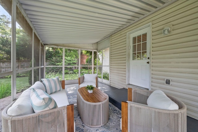 1295 Castleton Rd N, Columbus, OH 43220 - sunroom with an outdoor hangout area