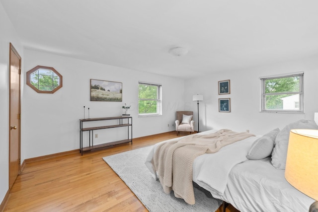 1295 Castleton Rd N, Columbus, OH 43220 - bedroom with light wood-style flooring
