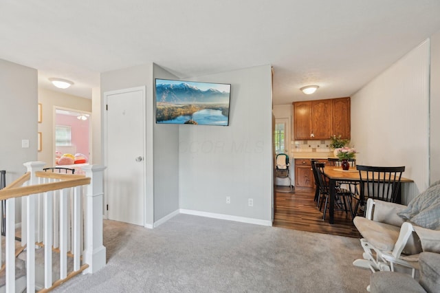 1853 Shasta Dr, Lancaster, OH 43130 - living area with light colored carpet and baseboards