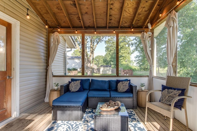 691 Heritage Blvd, Delaware, OH 43015 - sunroom featuring an outdoor hangout area and lofted ceiling