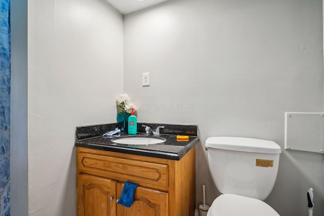 137 Wisconsin Ave, Columbus, OH 43222 - bathroom with vanity and toilet