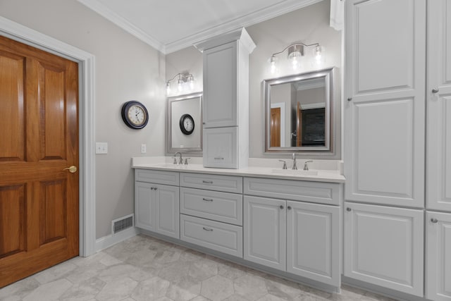 1359 White Oak Ln, New Albany, OH 43054 - full bath featuring crown molding and double vanity