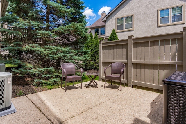 993 Starlight Ln, Westerville, OH 43082 - view of patio / terrace