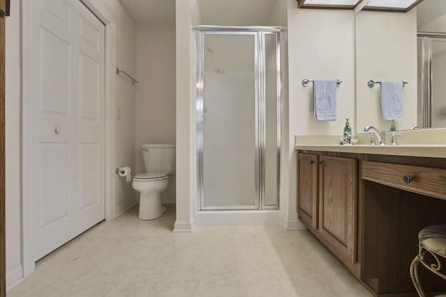 786 Stone Ridge Way, Newark, OH 43055 - bathroom with a shower stall and vanity