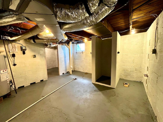 554 Laurel St, Chillicothe, OH 45601 - basement with water heater
