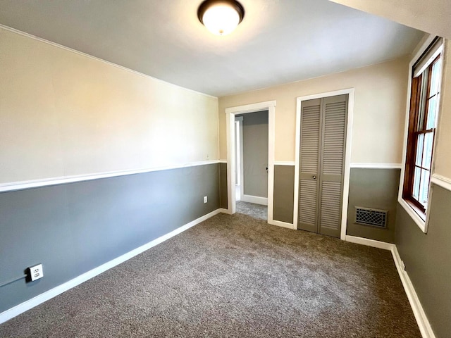 554 Laurel St, Chillicothe, OH 45601 - unfurnished bedroom with carpet flooring and a closet