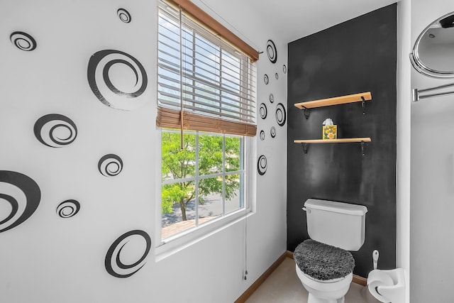 861 Summerville Dr, Delaware, OH 43015 - bathroom featuring toilet and baseboards