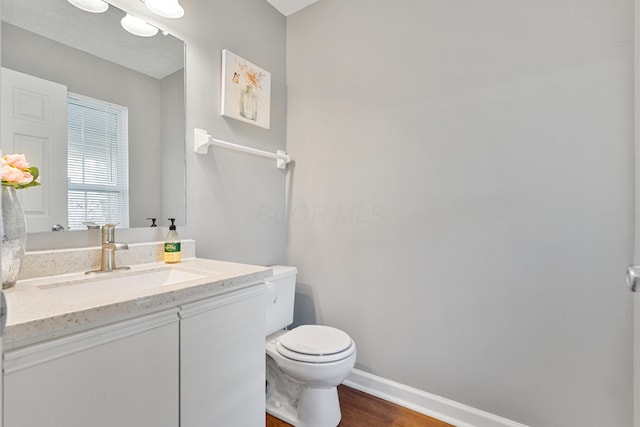 1814 Bennigan Dr Unit 88B, Hilliard, OH 43026 - bathroom featuring wood finished floors and vanity