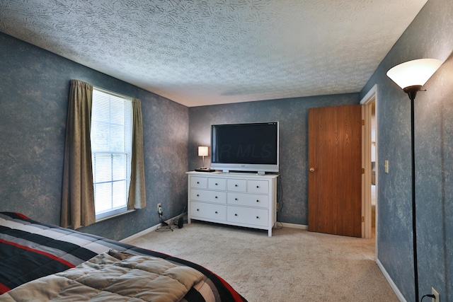 7805 Kiowa Way, Columbus, OH 43085 - bedroom featuring a textured ceiling and carpet flooring