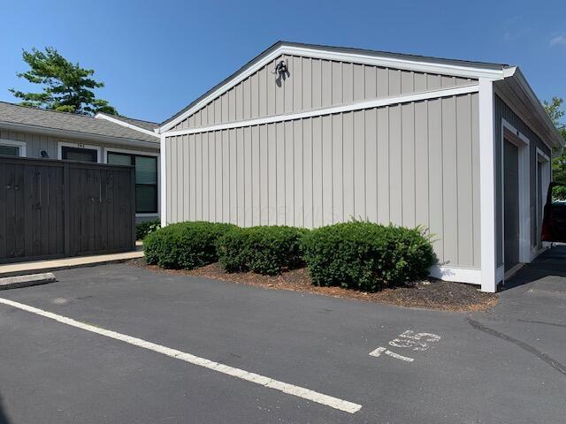 795 Plant Dr Unit 8C, Worthington, OH 43085 - photo 1