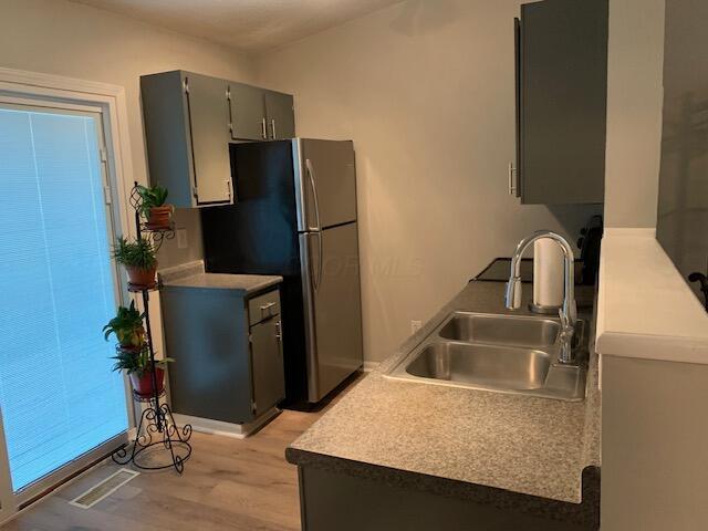 795 Plant Dr Unit 8C, Worthington, OH 43085 - photo 5