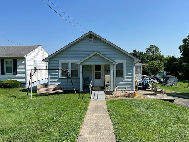 531 W Hubert Ave, Lancaster, OH 43130 - photo 1