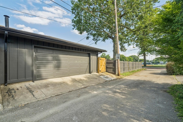 235 S Stanwood Rd, Columbus, OH 43209 - photo 49