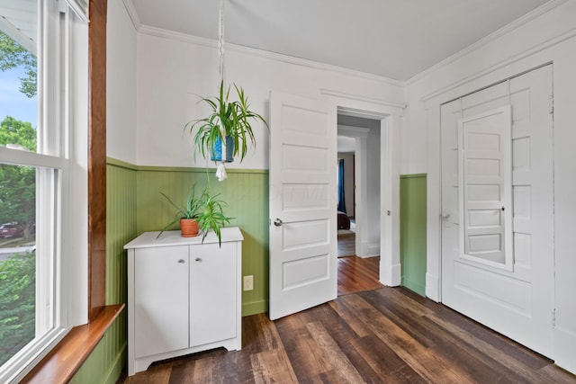 116 W Longview Ave, Columbus, OH 43202 - interior space with dark wood-style floors, a wainscoted wall, and ornamental molding