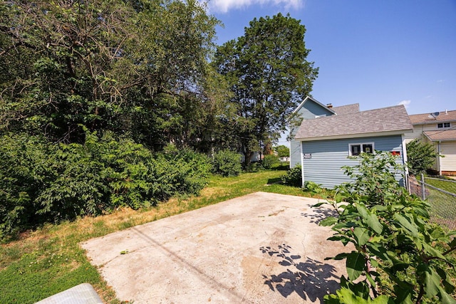 765 Campbell Ave, Columbus, OH 43222 - view of patio / terrace