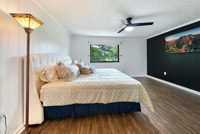 1768 Lake Meadow Dr Unit 1768H, Reynoldsburg, OH 43068 - bedroom featuring wood finished floors, ornamental molding, a textured ceiling, ceiling fan, and wood walls