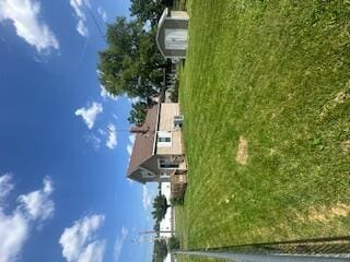 121 Maple St, London, OH 43140 - view of front facade