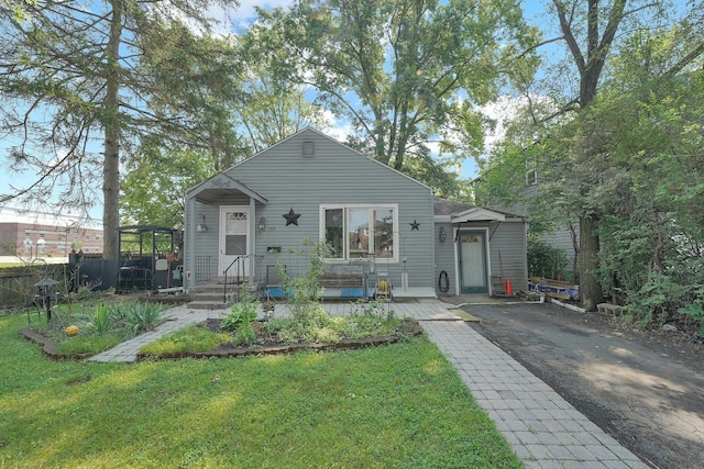 288 N Virginialee Rd, Columbus, OH 43209 - photo 3