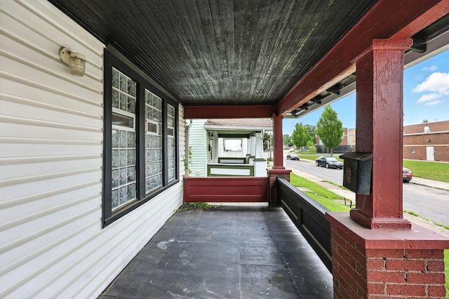 741 Heyl Ave, Columbus, OH 43206 - view of porch