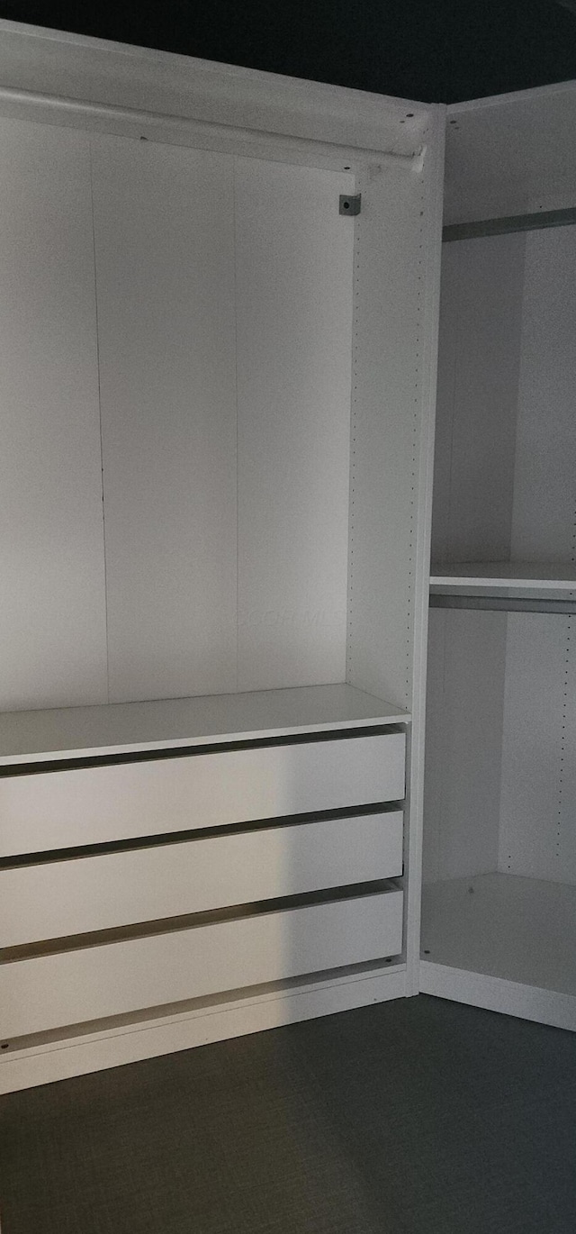 19 Ravine View Ct, Pataskala, OH 43062 - view of closet