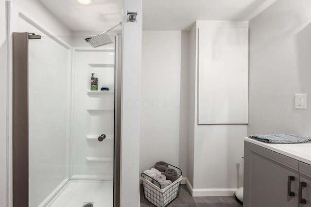 2486 Cranford Rd, Columbus, OH 43221 - full bath with a stall shower and vanity