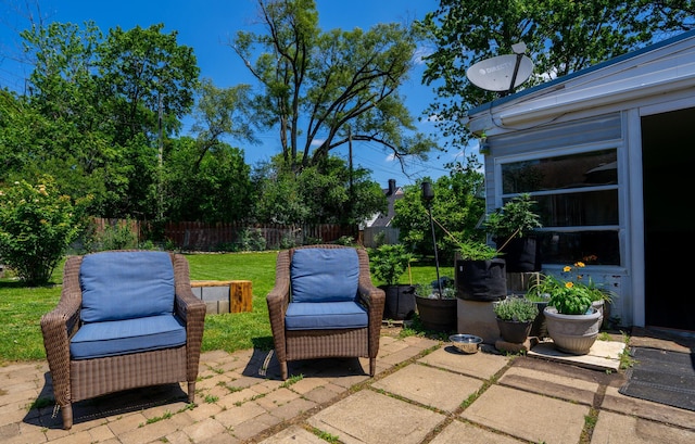 4754 Amesbury Way, Columbus, OH 43228 - view of patio / terrace