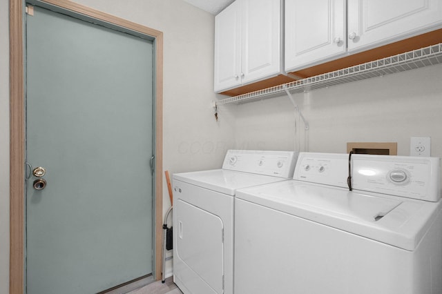 3712 E Links Cir, Hilliard, OH 43026 - laundry area featuring washing machine and dryer and cabinet space
