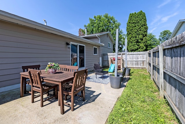 942 Harding Ct, Newark, OH 43055