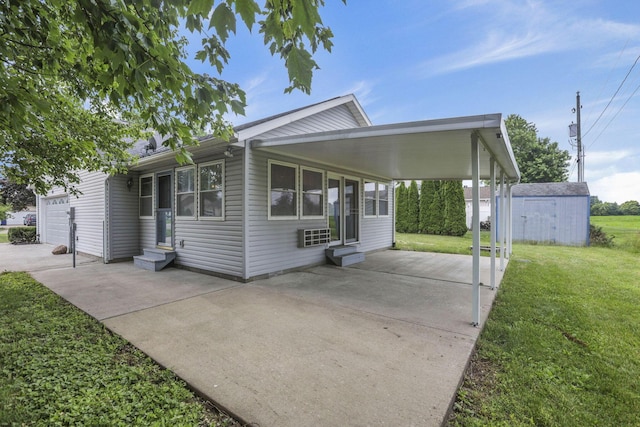 201 Christopher Ct, Hebron, OH 43025 - view of front of house with driveway, a front lawn, entry steps, and an attached garage