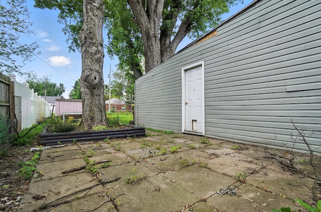 99 N Williams St, Newark, OH 43055 - view of patio / terrace