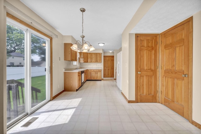 209 Isaac Tharp St, Pataskala, OH 43062 - photo 16