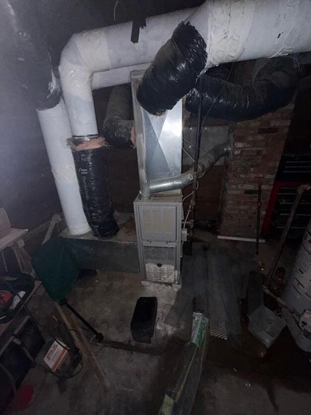 289 S Walnut St, Wilmington, OH 45177 - view of utilities