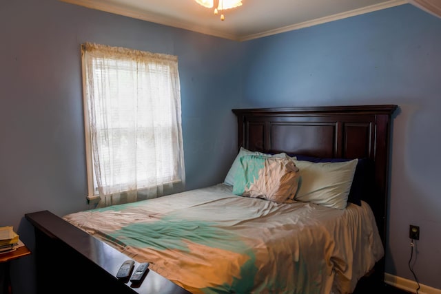 72 S Oakley Ave, Columbus, OH 43204 - bedroom with crown molding
