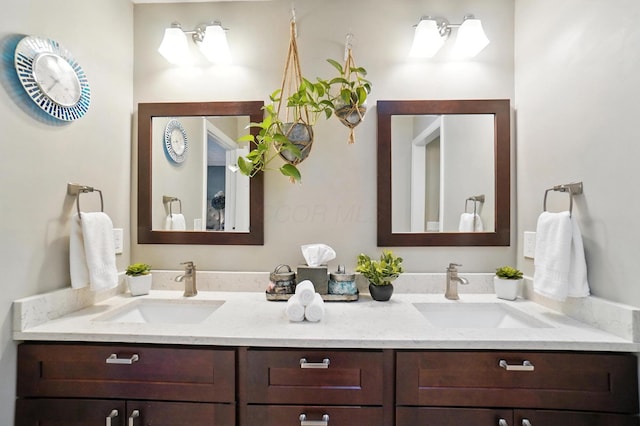 96 Executive Ct Unit B, Westerville, OH 43081 - full bath with double vanity