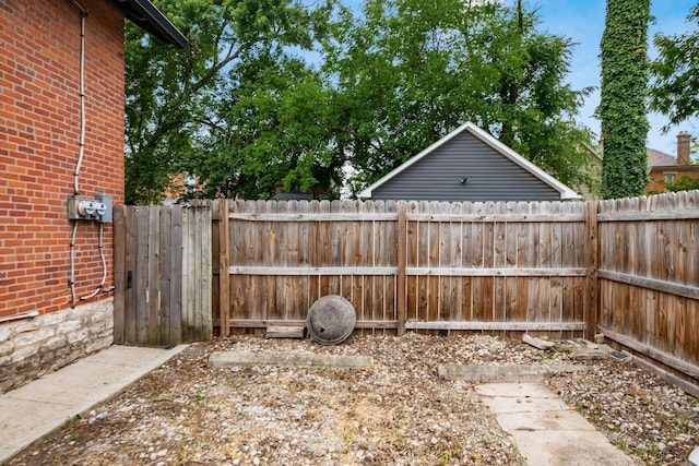 675-677 Beech St, Columbus, OH 43206 - view of yard