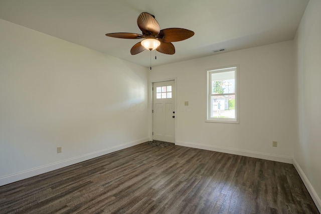 424 N Walnut St, Logan, OH 43138 - entrance foyer with dark wood-style flooring and a ceiling fan