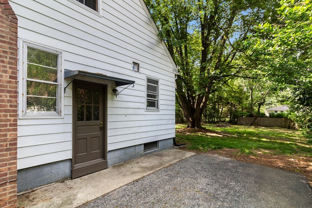 206 Lintner St, Columbus, OH 43230 - view of garage