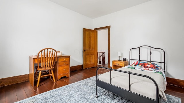 5377 Moots Run Rd, Alexandria, OH 43001 - bedroom featuring dark wood-type flooring and baseboards