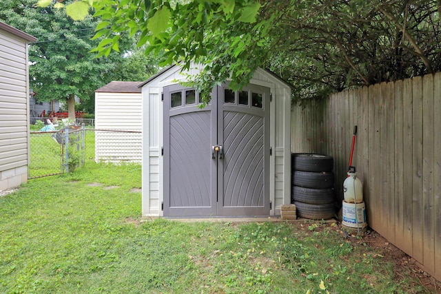 922 Afton Rd, Columbus, OH 43221 - photo 32