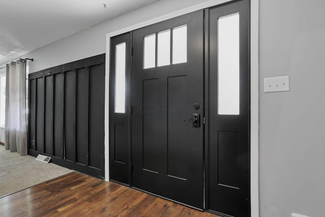 372 Depauw Ct, Columbus, OH 43230 - entrance foyer featuring wood finished floors