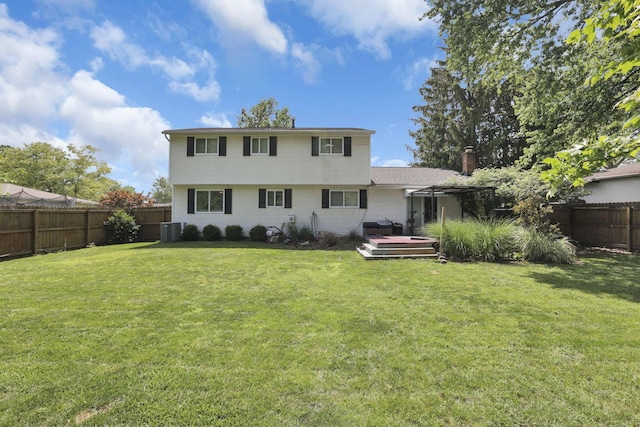 372 Depauw Ct, Columbus, OH 43230 - back of property featuring a fenced backyard and a deck