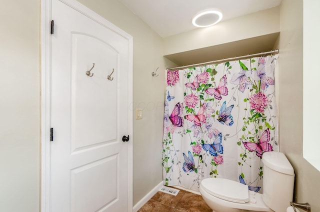 277 Mill Race Rd, Granville, OH 43023 - bathroom with a shower with curtain and tile patterned floors