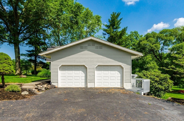 277 Mill Race Rd, Granville, OH 43023 - view of detached garage